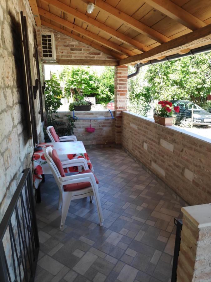 Apartmani Memic 100 M Do Plaze, Apartments Memic Only 100M From Beach Пореч Экстерьер фото