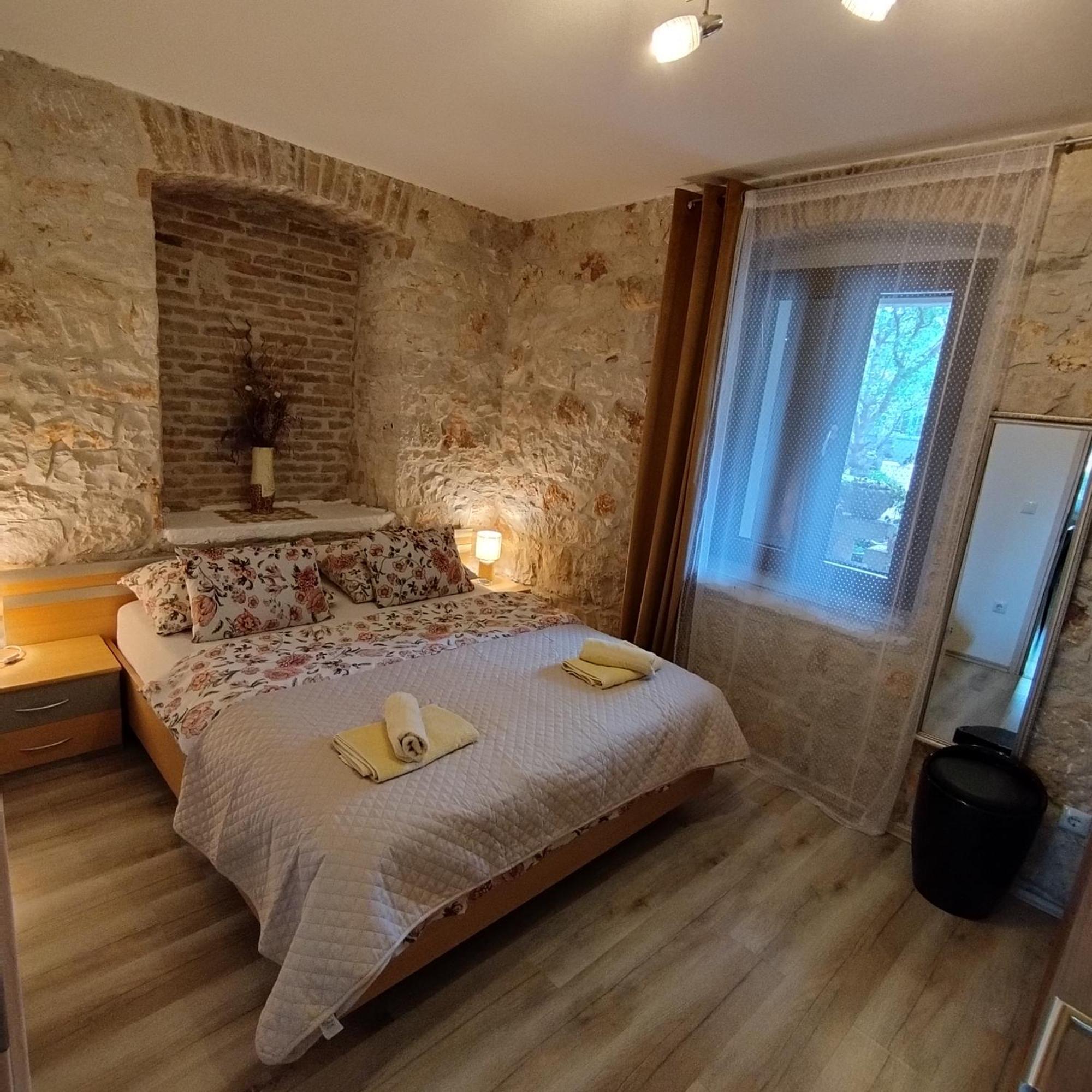 Apartmani Memic 100 M Do Plaze, Apartments Memic Only 100M From Beach Пореч Экстерьер фото