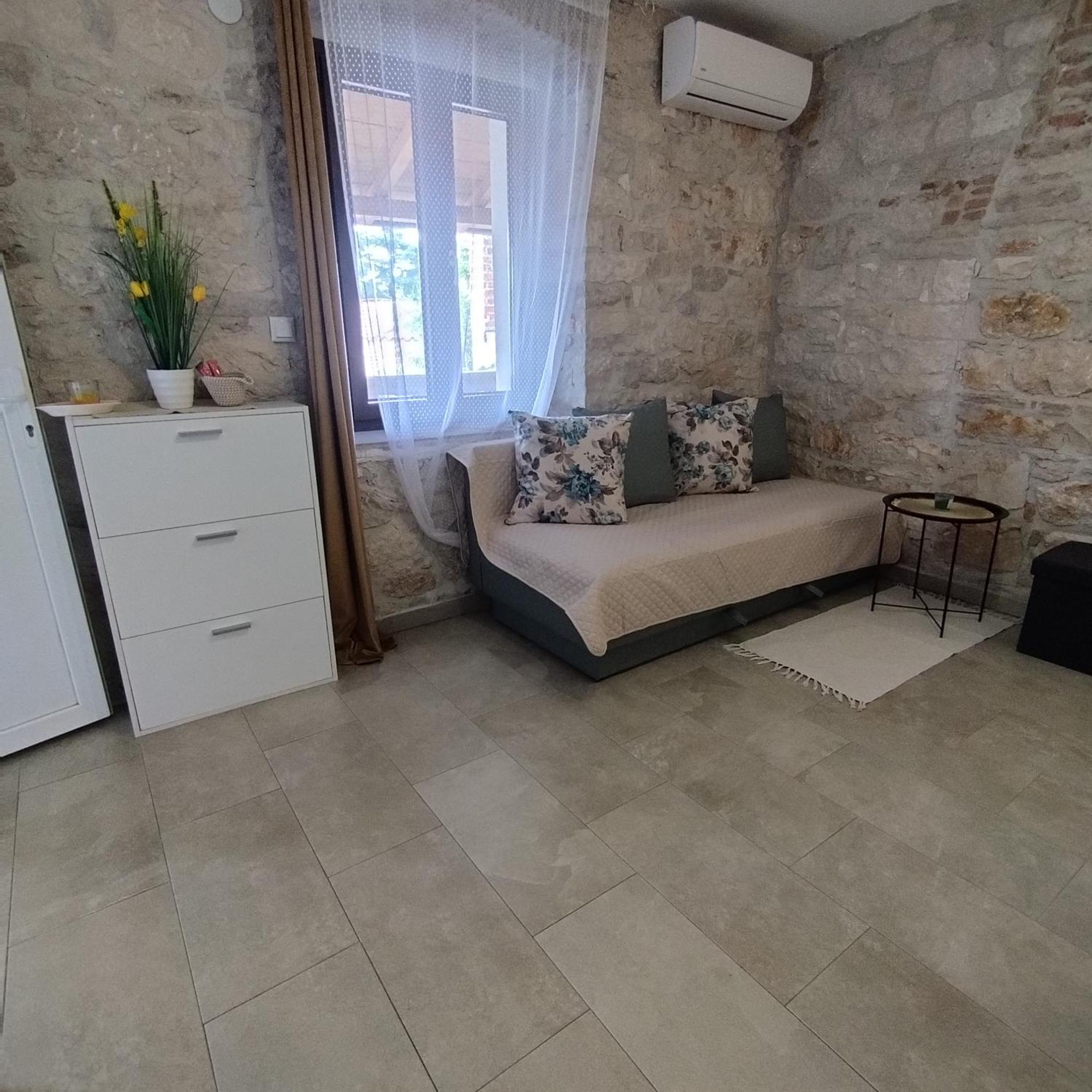 Apartmani Memic 100 M Do Plaze, Apartments Memic Only 100M From Beach Пореч Экстерьер фото