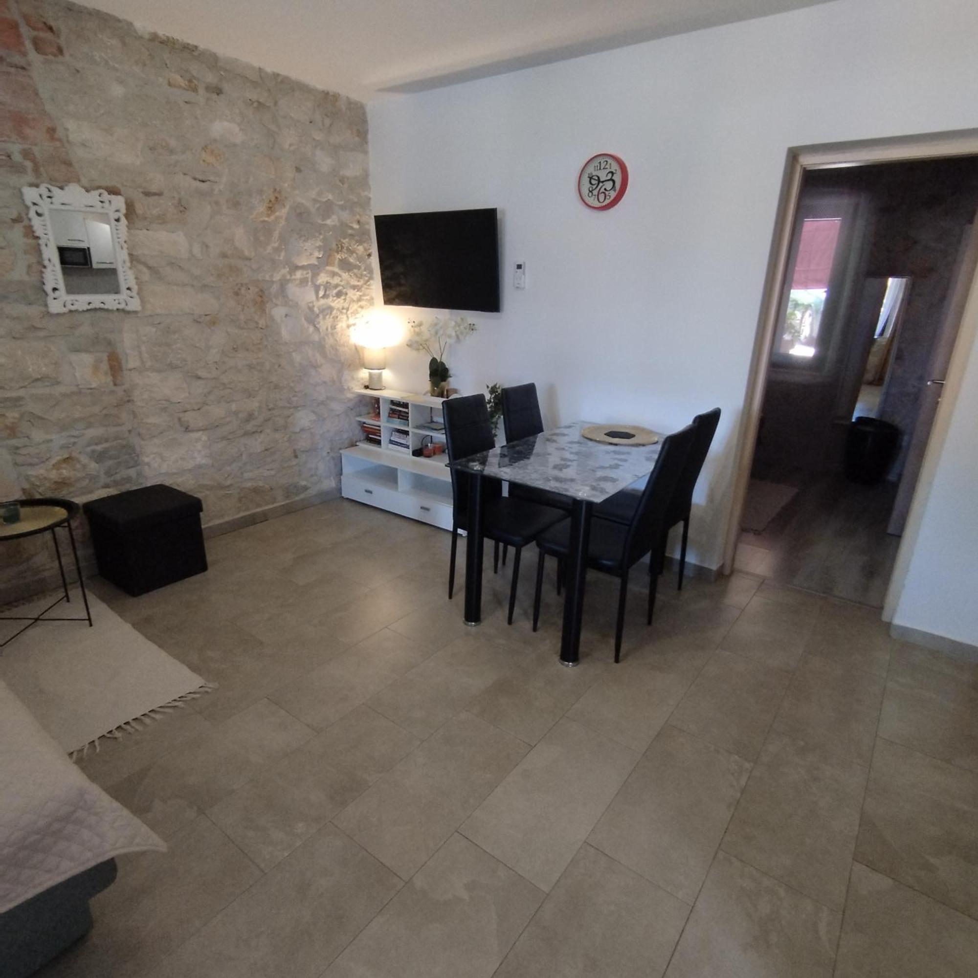 Apartmani Memic 100 M Do Plaze, Apartments Memic Only 100M From Beach Пореч Экстерьер фото