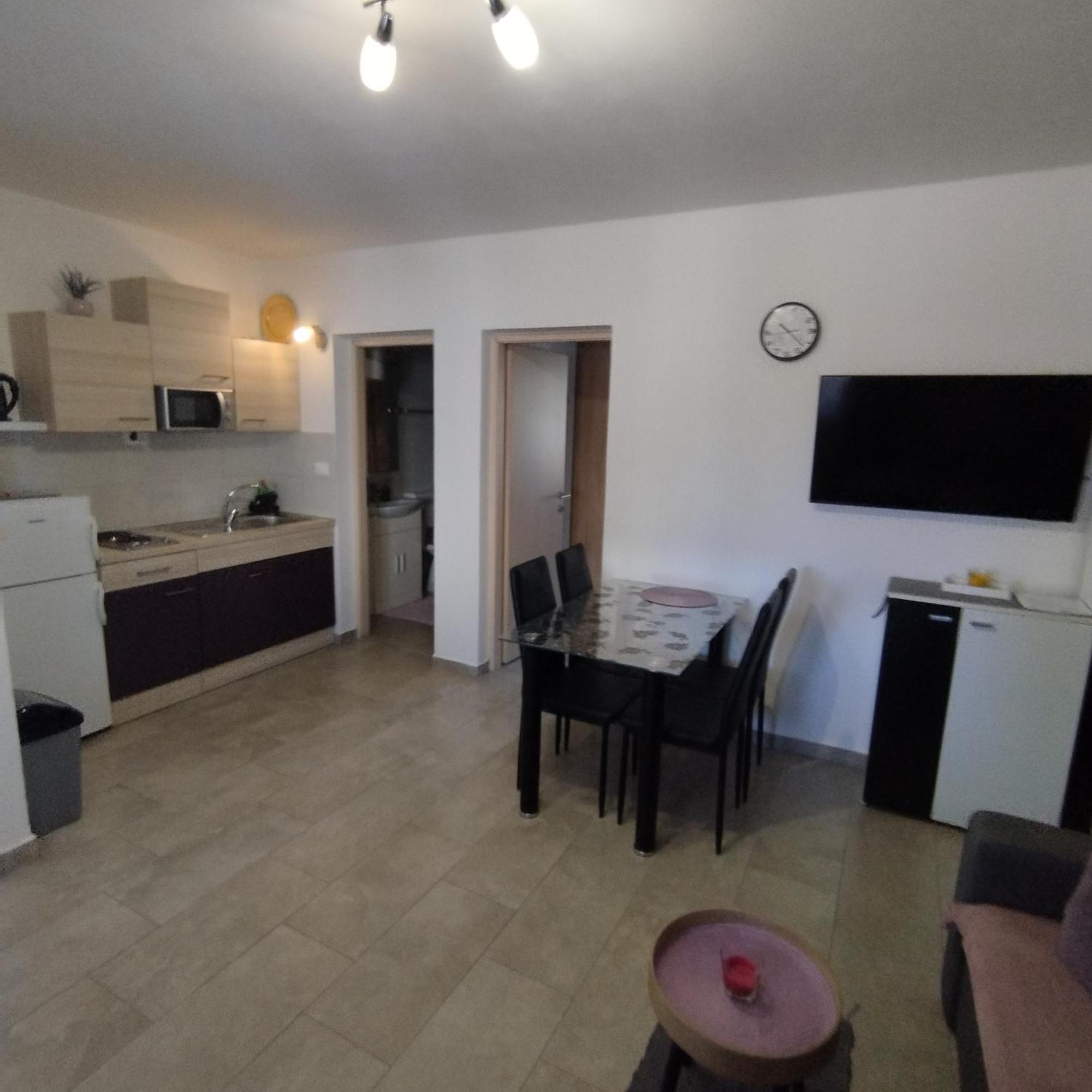 Apartmani Memic 100 M Do Plaze, Apartments Memic Only 100M From Beach Пореч Экстерьер фото