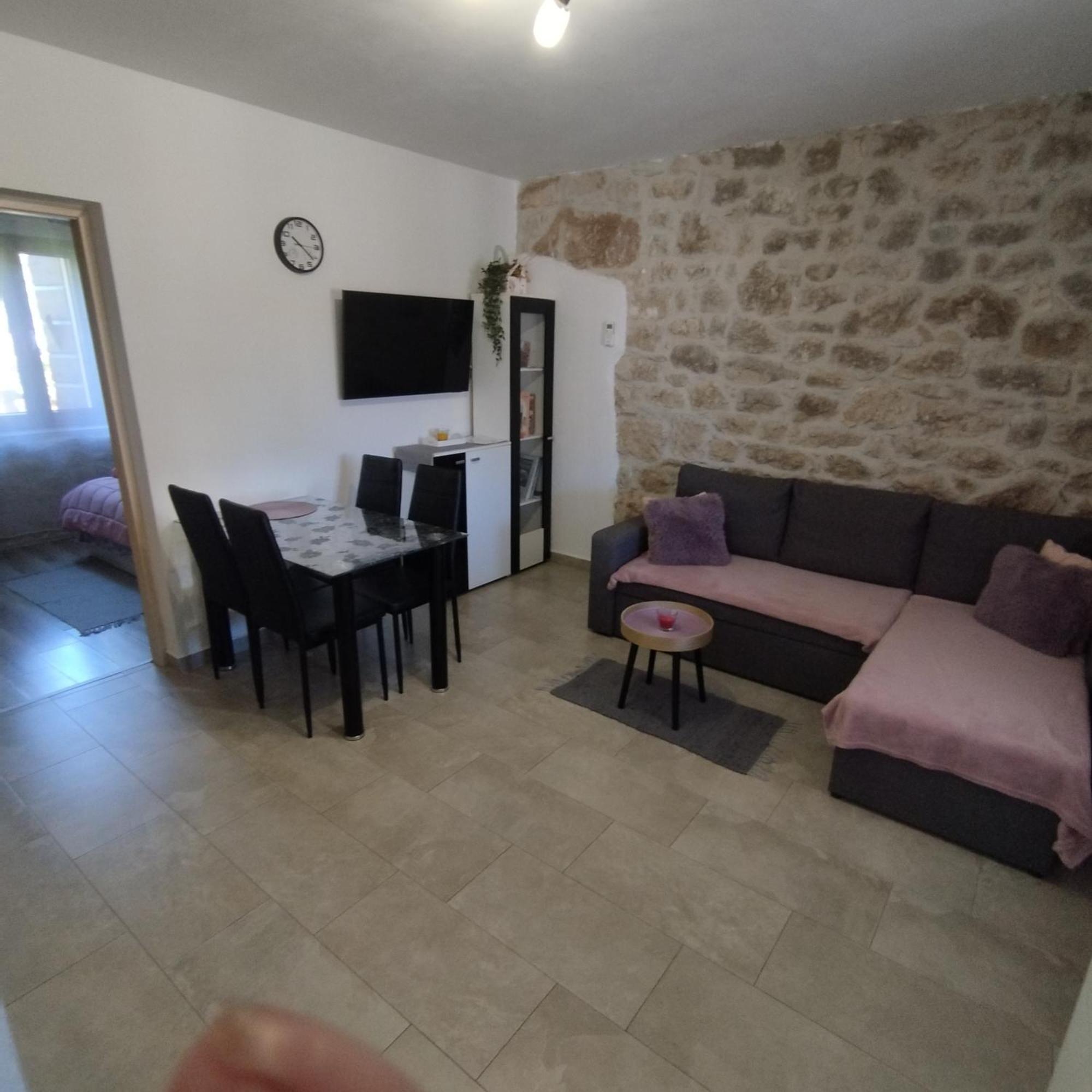 Apartmani Memic 100 M Do Plaze, Apartments Memic Only 100M From Beach Пореч Экстерьер фото